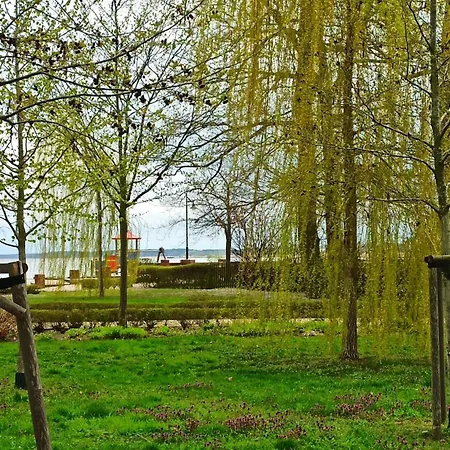 Fe'Wo Dina Apartamento Ueckermünde